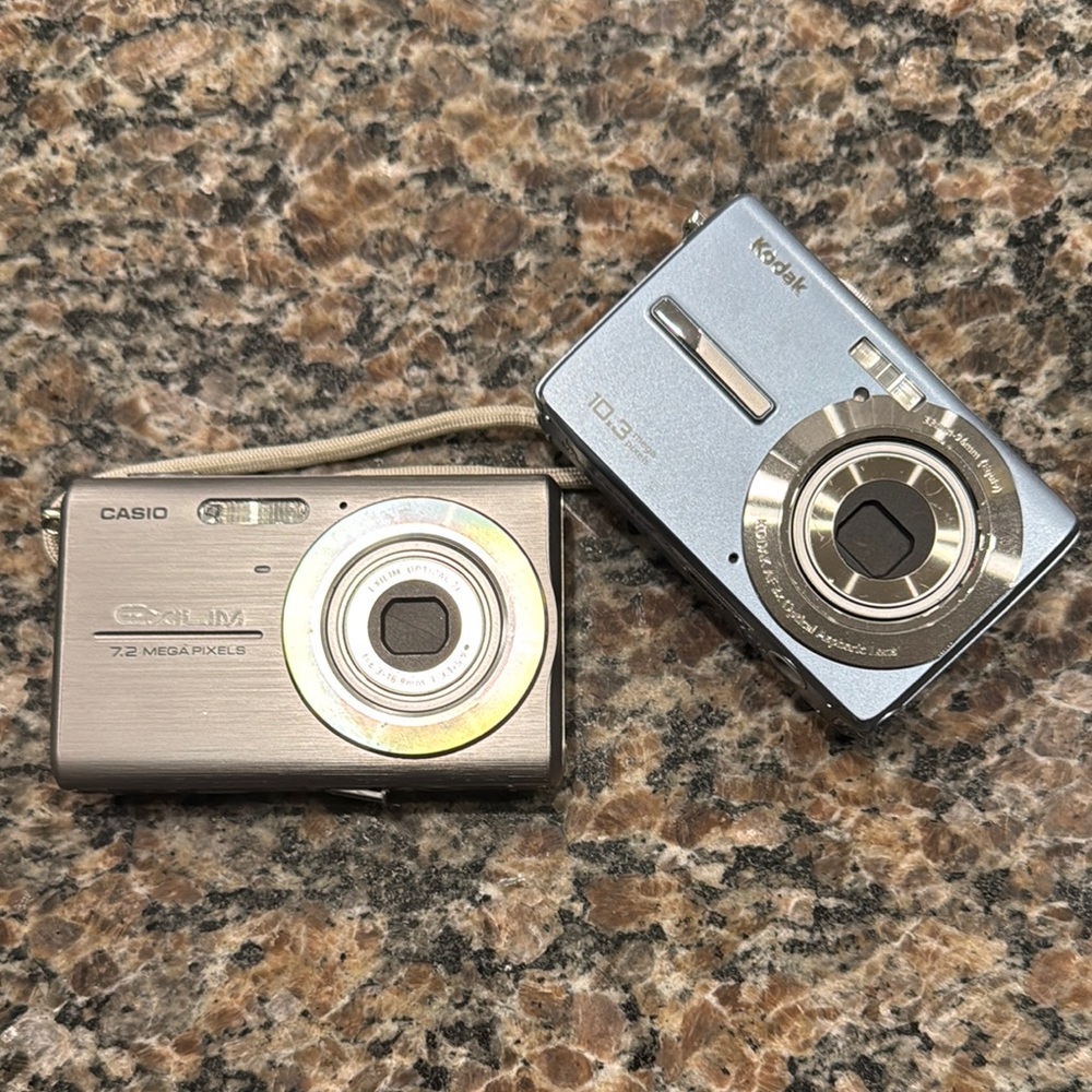 Digital Camera lot.